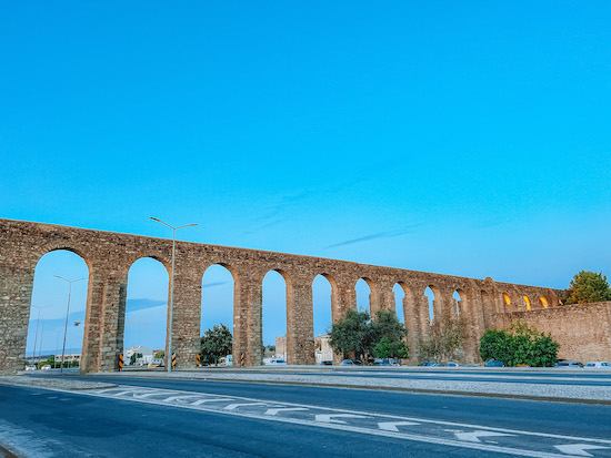 Things to do in Evora Aqueduct. beautiful cities in Portugal