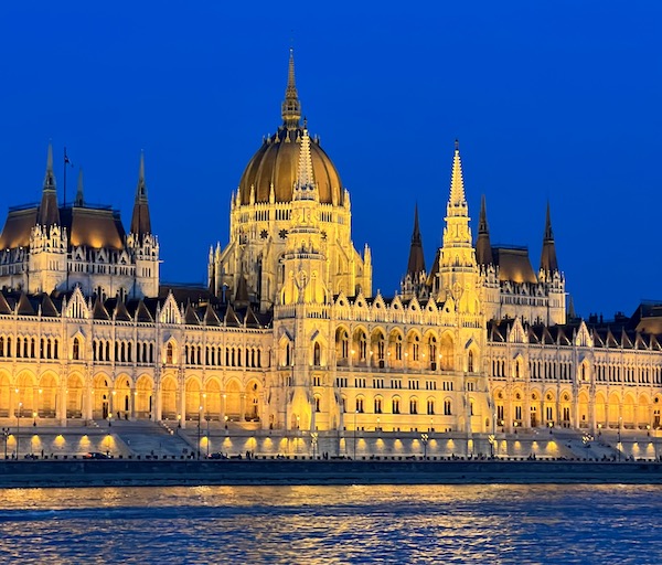 Places to Visit in Hungary Each Month