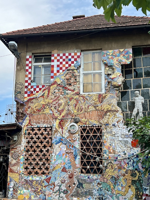 Metelkova streetart Ljubljana