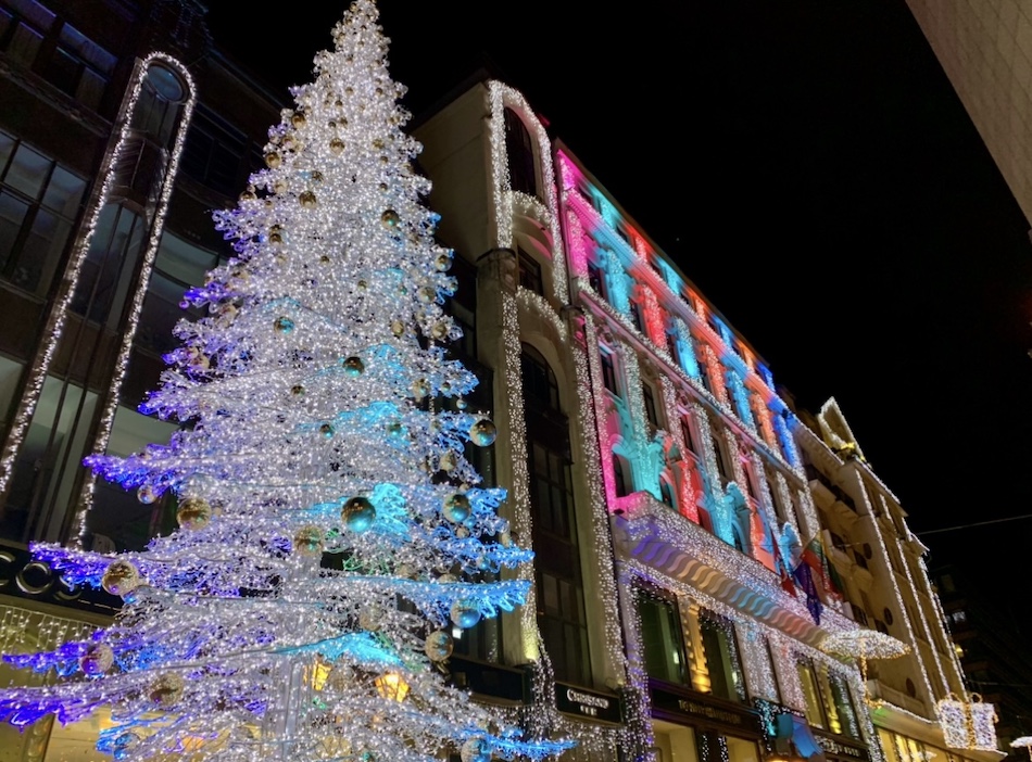 2024 Christmas in Budapest Latina Traveler