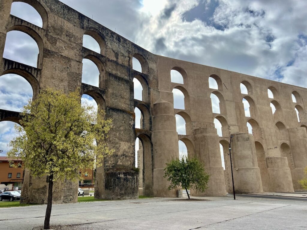 Elvas Aqueduct Alentejo, Portugal