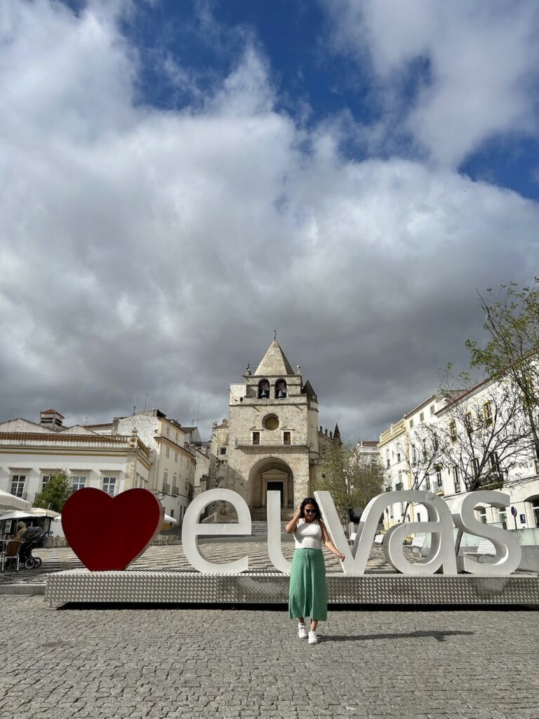 Love Elvas sign